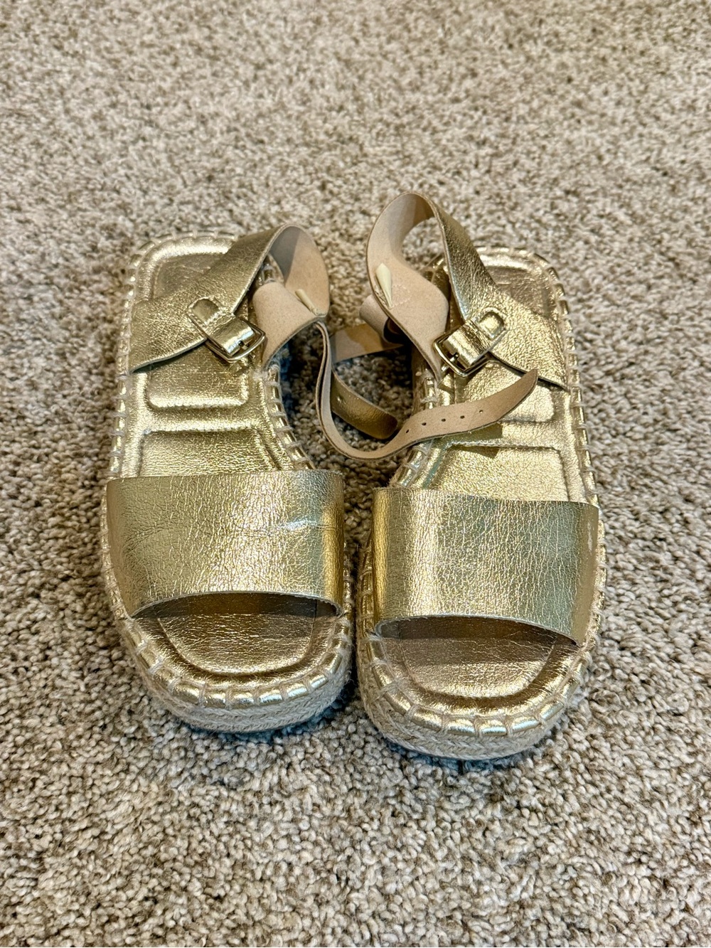 Zara 35 Girls Metallic Gold Sandal with Ankle Strap Wedges Platform